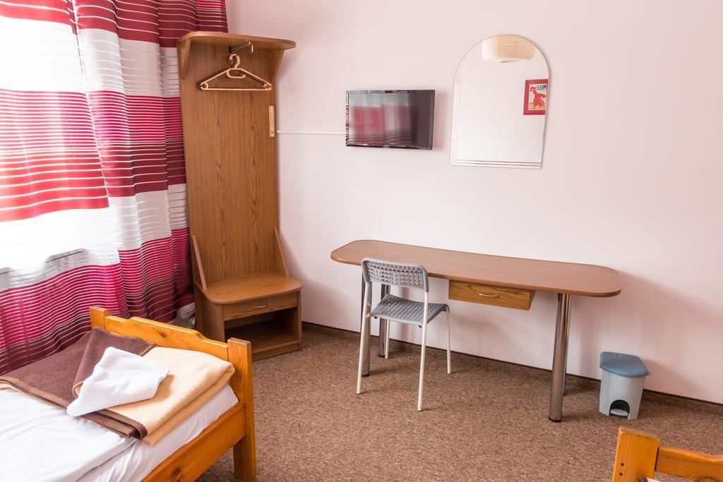 בארטוסיצה Hotel Astra מראה חיצוני תמונה